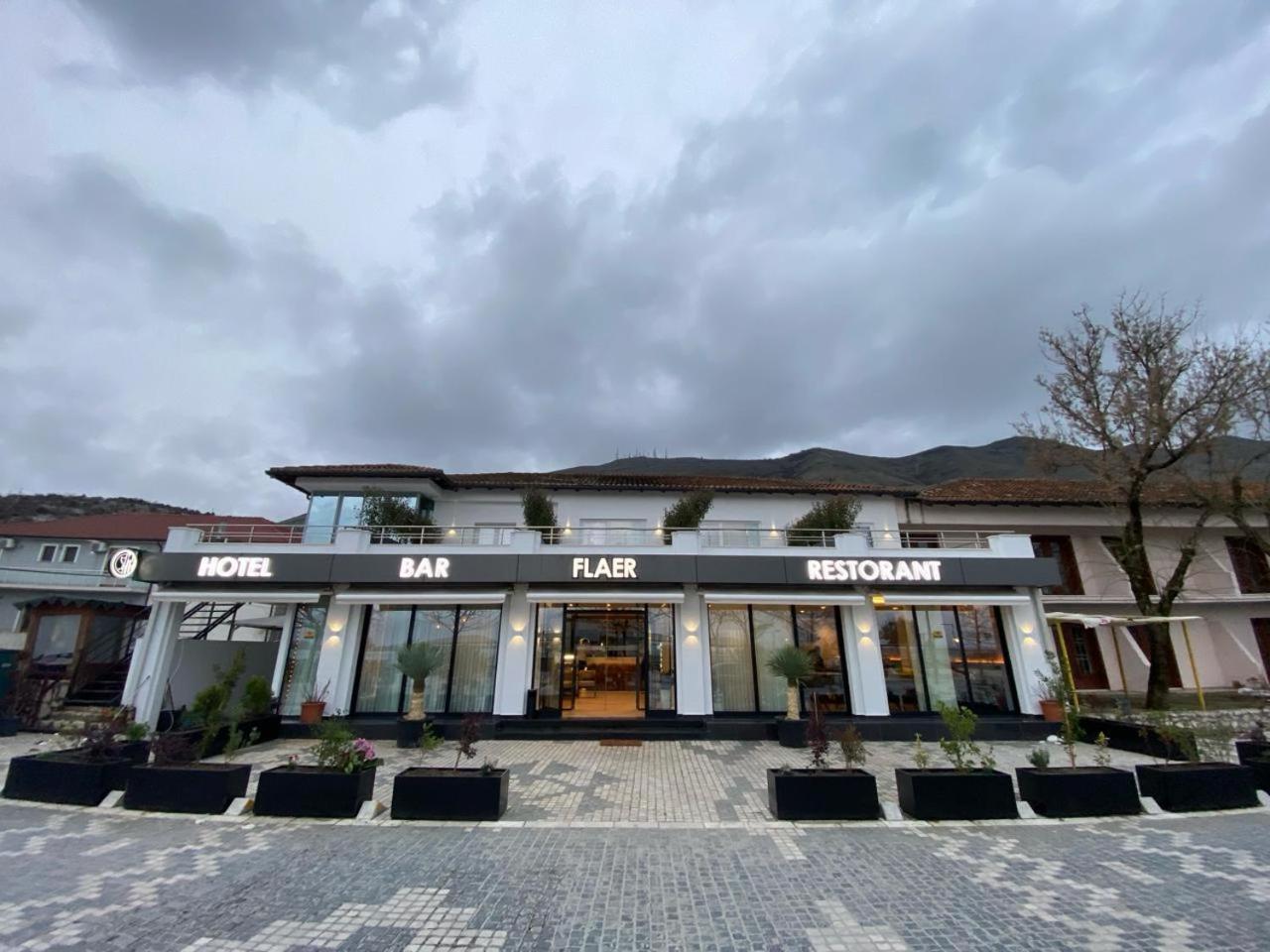 Hotel Flaer Shkodër Exterior foto